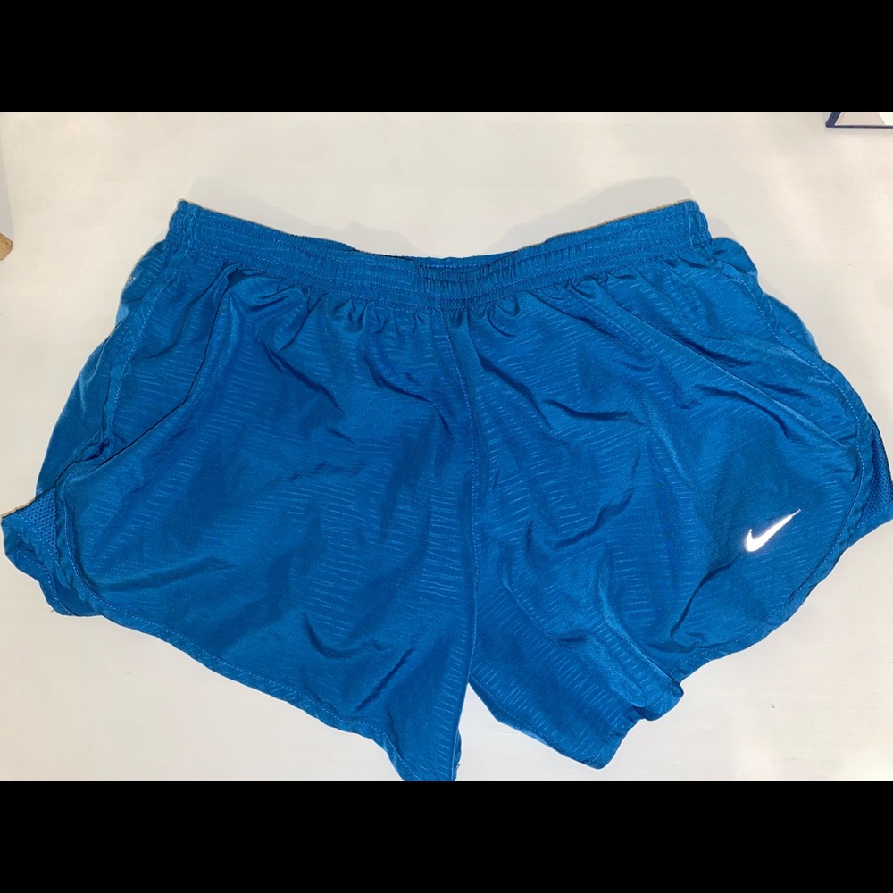 Nike dri-fit shorts size M